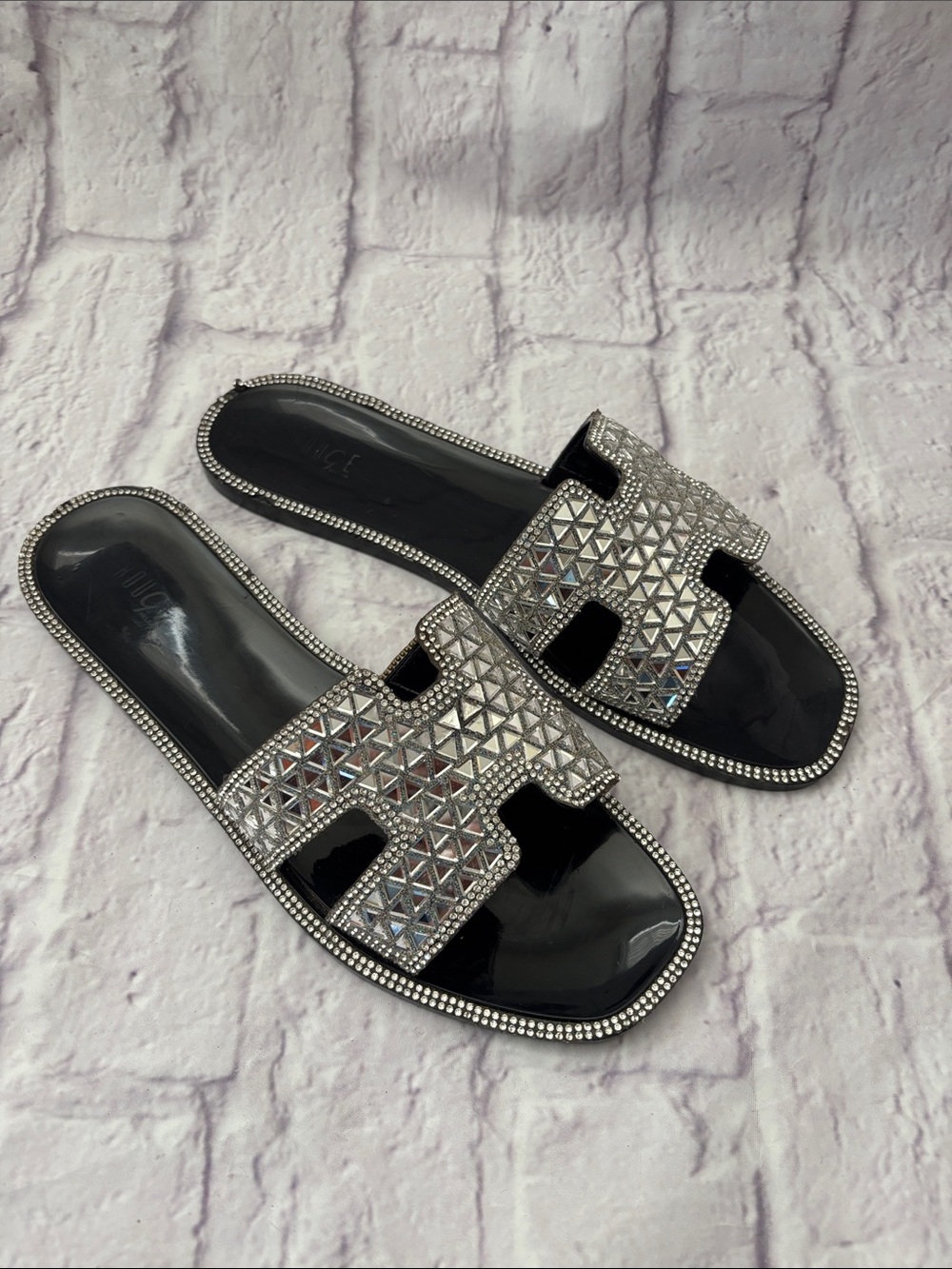 🔵H- ROUGE Black Slide Sandals with Rhinestone Trim - Picture 3 of 12